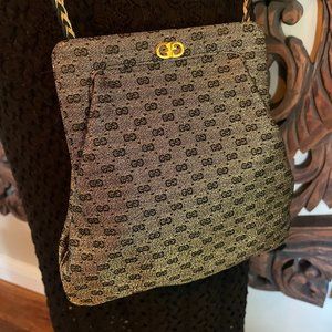 𝐆UCCI 𝐌𝐞𝐭𝐚𝐥𝐥𝐢𝐜 𝐆𝐨𝐥𝐝 & 𝐁𝐥𝐚𝐜𝐤 𝐒𝐡𝐢𝐦𝐦𝐞𝐫 𝐂𝐫𝐨𝐬𝐬𝐛𝐨𝐝𝐲